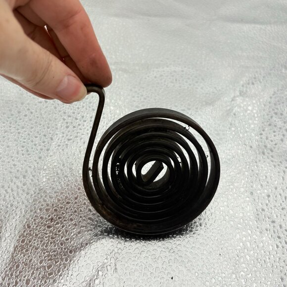 Vtg Cast Iron Spiral Spring Paperweight Steampunk Urban Gritty Industrial Decor‎ - Picture 2 of 7